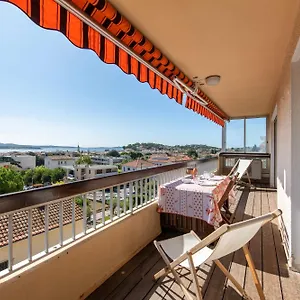 Le Cadet - Vue Panoramique Et Baie De Sur Mer, Parking & Terrasse - 2 A 4 Pers Appartement